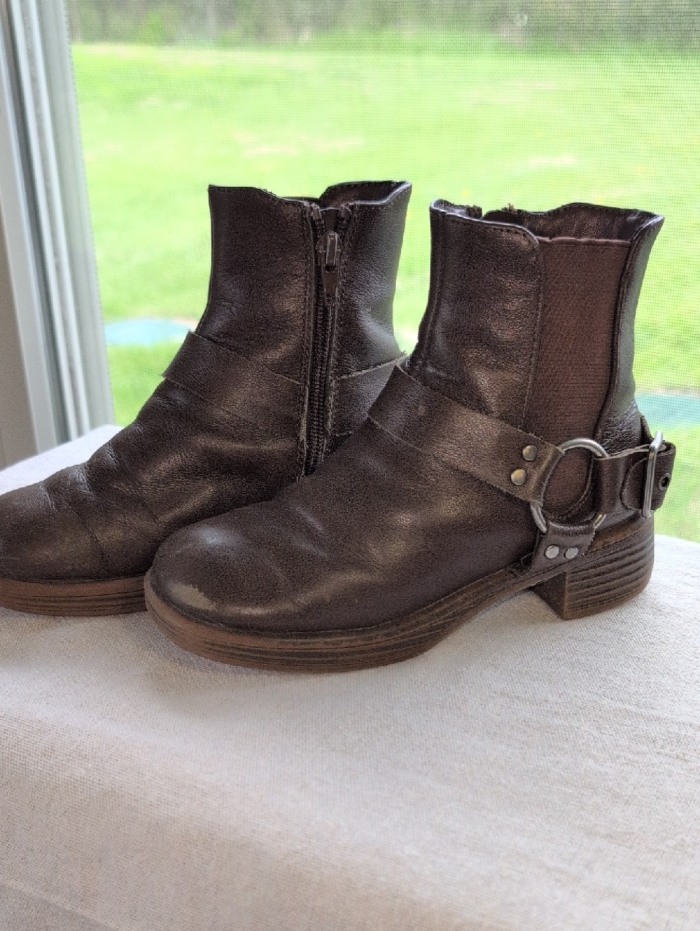 Steve Madden Brown Leather Harness Ankle Boots